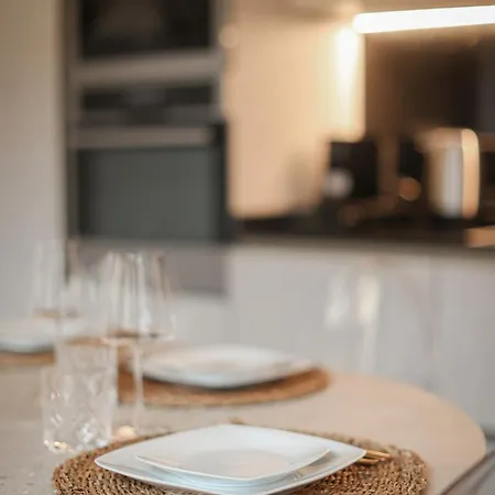 New - Ponte Vecchio Tower Lägenhet *